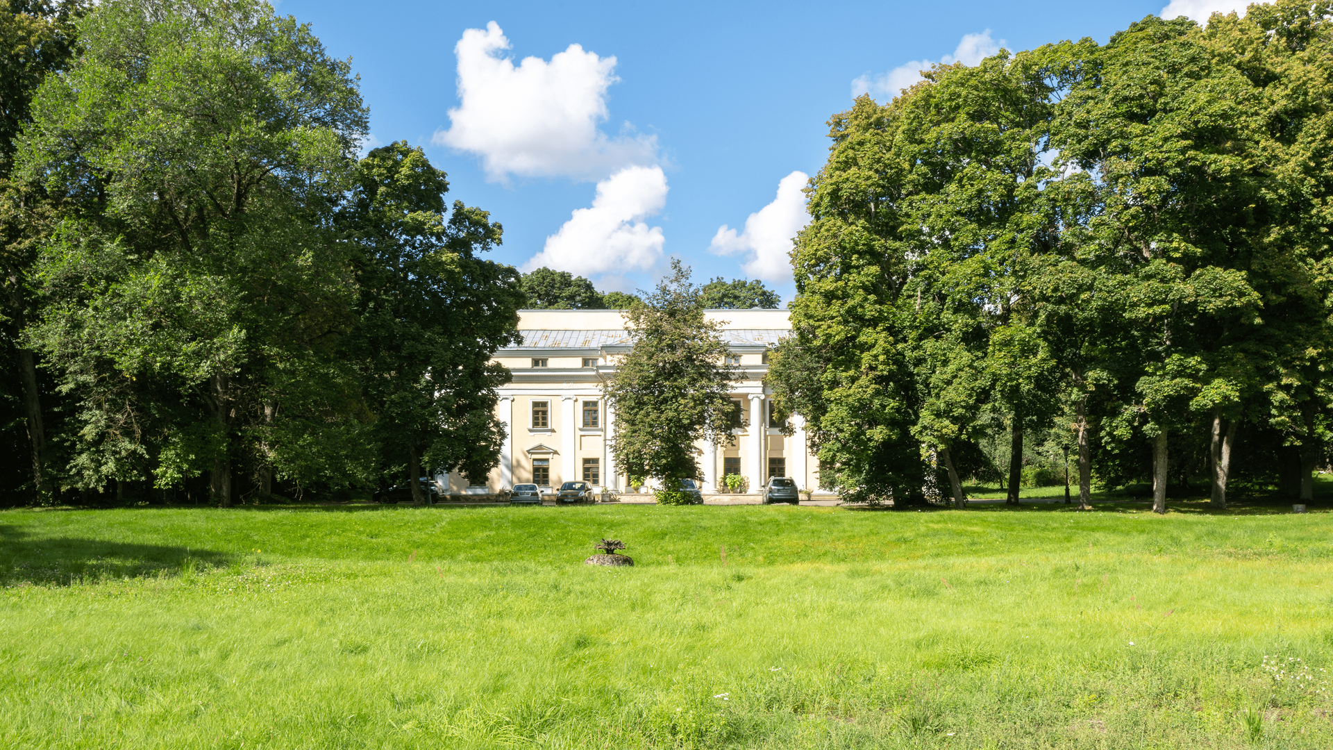 Verkiai Palace Fountain